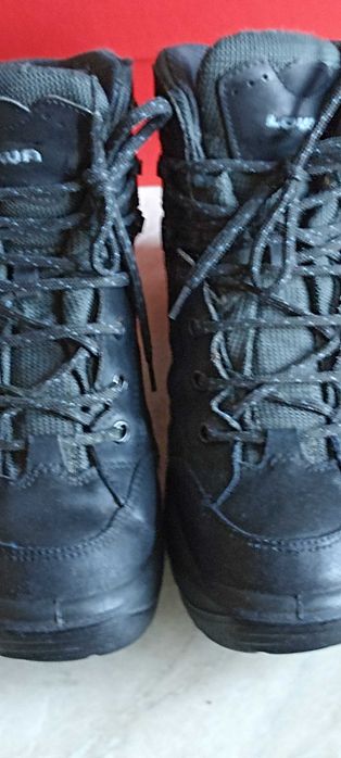 Черевики  " LOWA " (GORETEX)   -39 р  Made in Slovakia