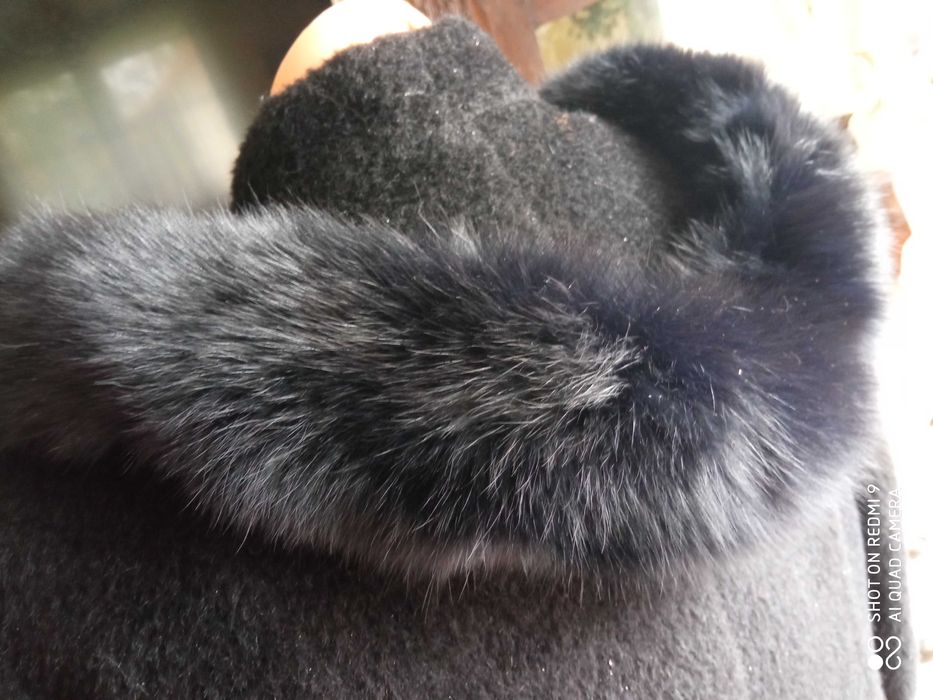 Obszycie kaptura płaszcza kołnierz szal 100% lis naturalny 95cm czarny