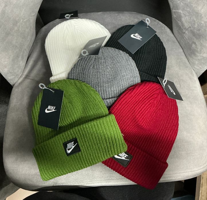 Мягкие Шапки Nike Акрил / Шапка найк Новая в 5 цветах