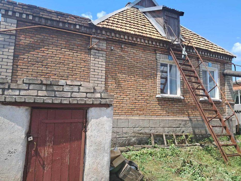 Продається приватний будинок