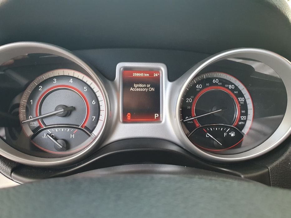 Продається автомобіль Dodge Journey