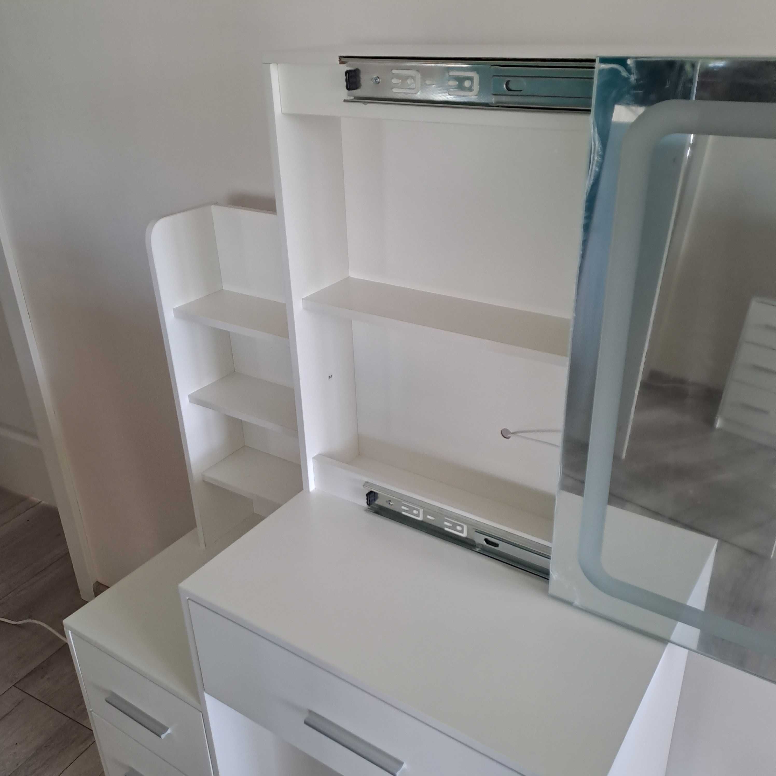 Toaletka z wysuwanym lustrem LED 3 barwy światła biała NOWA