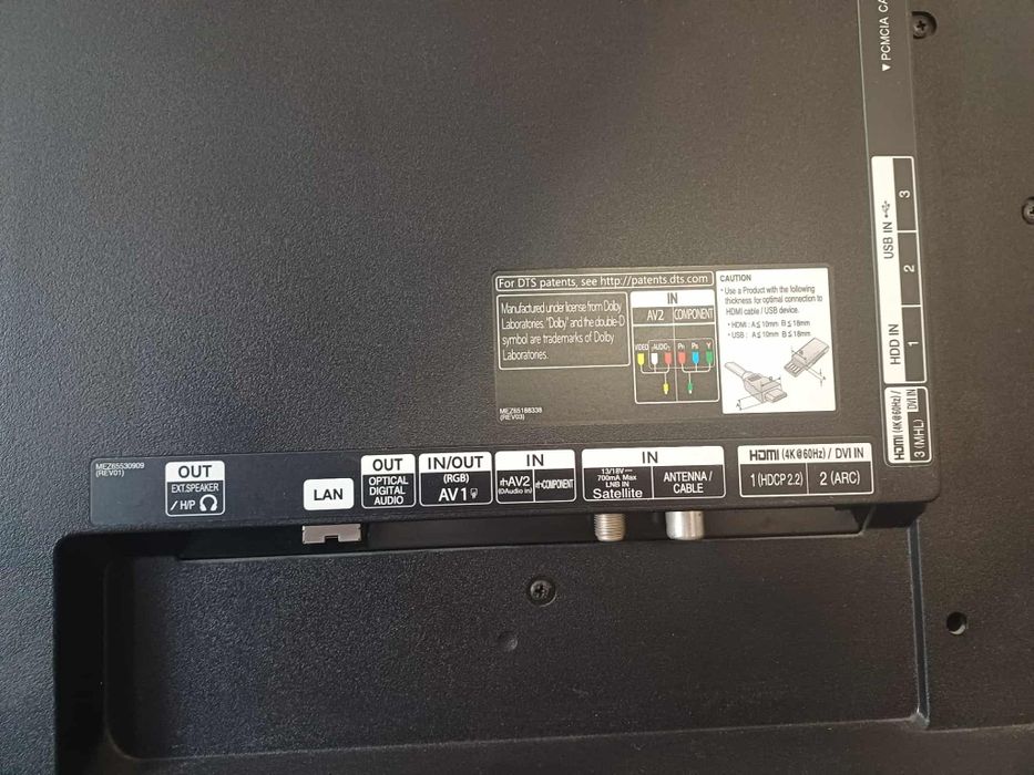Telewizor LG 49 cali z uchwytem