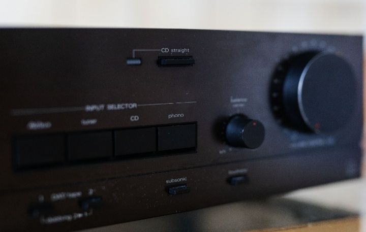 Wzmacniacz stereo zintegrowany
