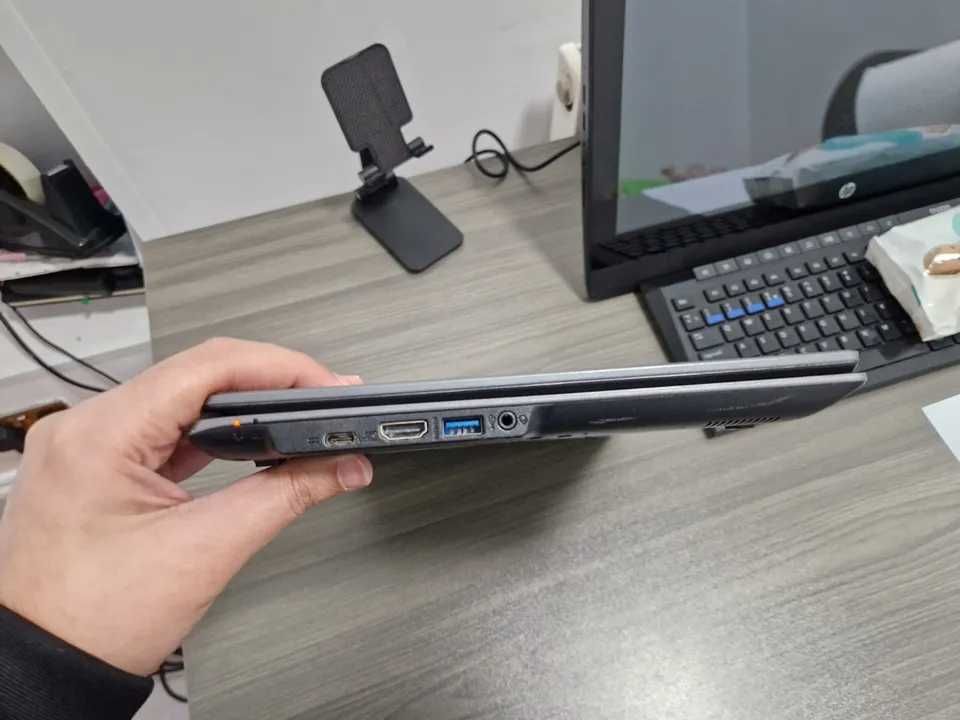 Acer Chromebook Black CP5-471   Intel  4GB RAM 16GB 14" Laptop