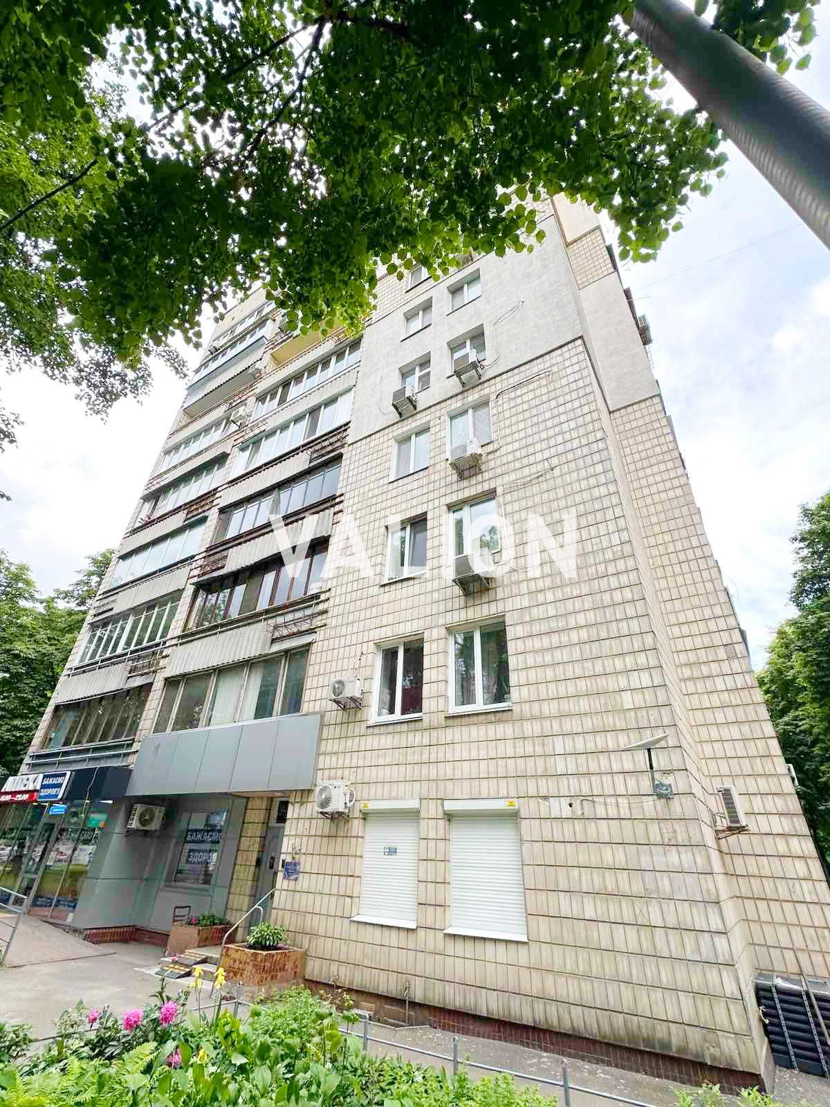 Продаж 2к квартири на вул. Омельяновича-Павленка (Суворова), 7. Без %