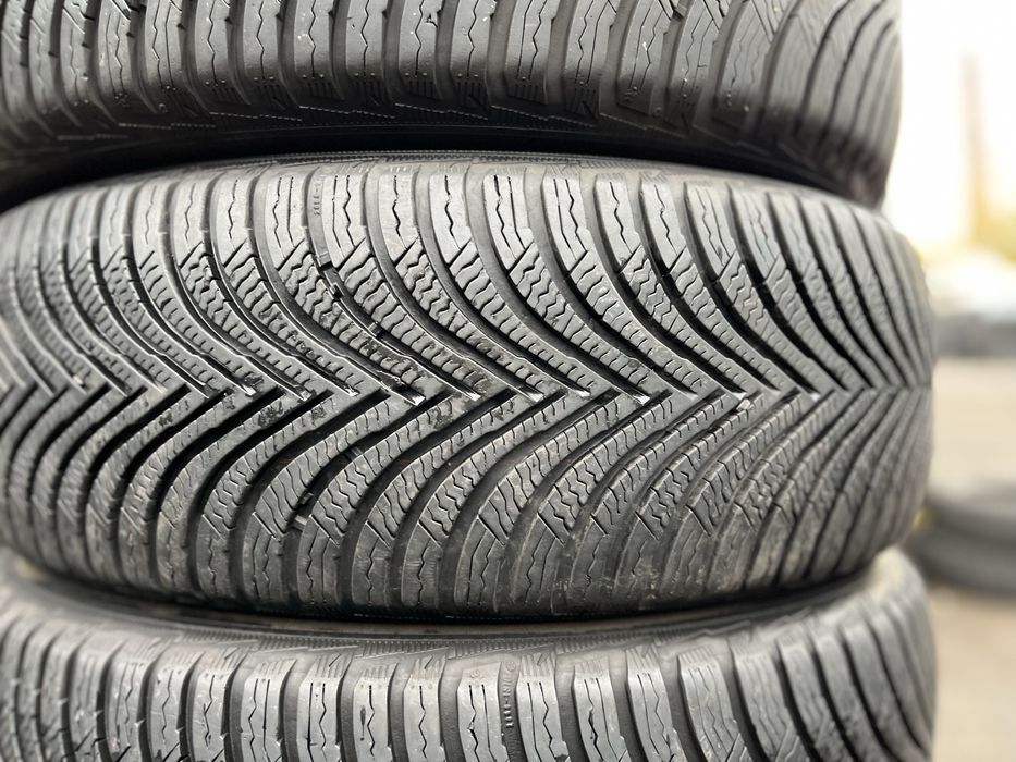 215/65/R16 (зима) michelin Alpin5