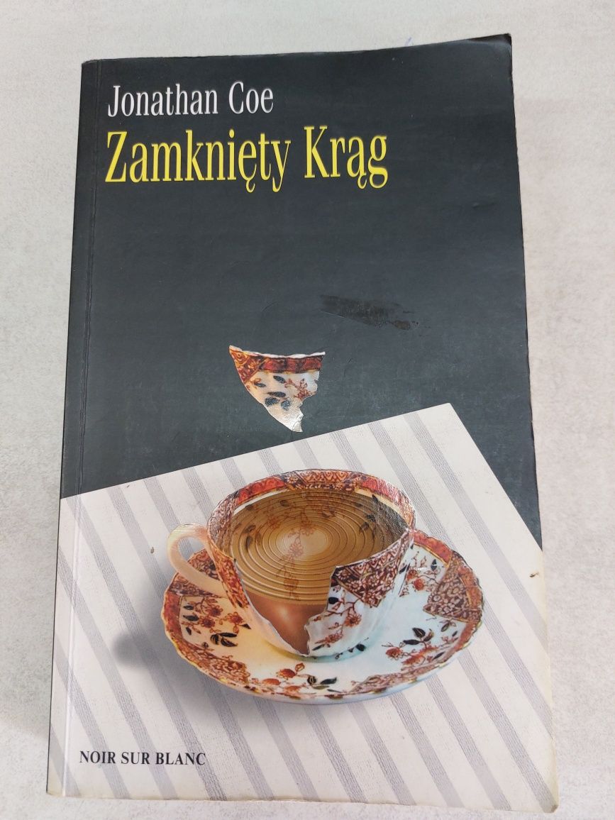 Zamknięty krąg. Jonathan Coe. Książka pobiblioteczna