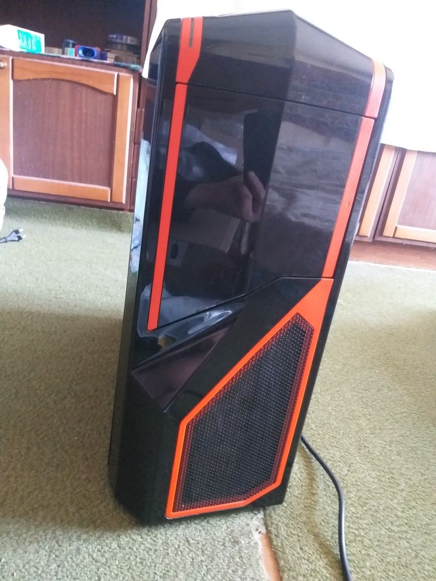 Игровой Пк в корпусе NZXT Phantom