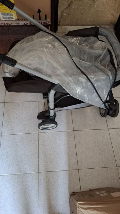 Trio chicco com capa de chuva como novo