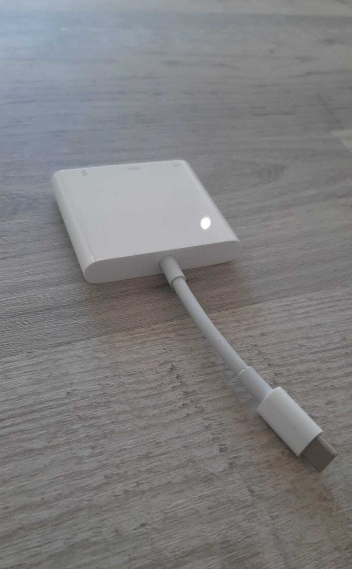 Apple USB-C Digital AV Multiport Adapter