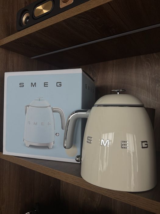 Електро чайник бренду SMEG Оригінал