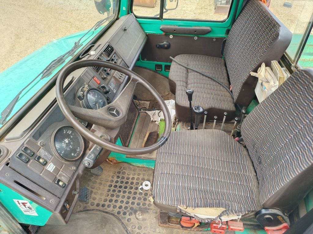 Unimog u1200 z Niemiec CIĄGNIK ROLNICZY 130PS beczka rozsiewacz Fendt