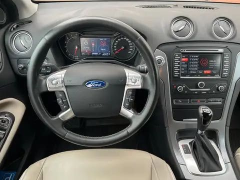 Ford Mondeo titanium