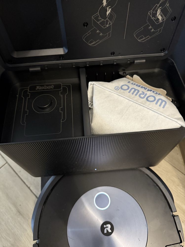 iROBOT Roomba Combo j7+