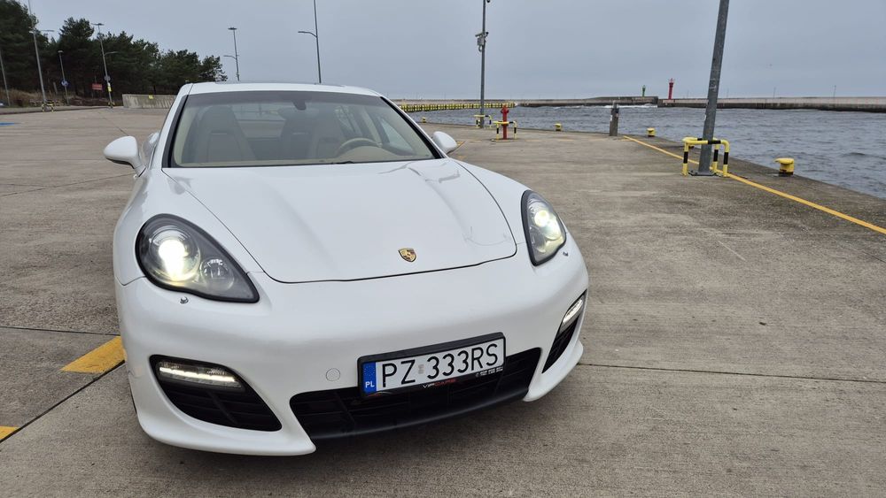 Porsche Panamera 4S 4.8 V8 400 KM