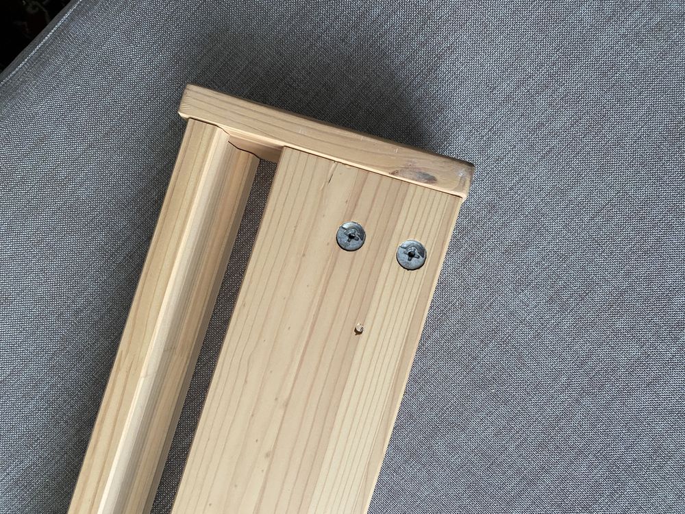 URLOP——Półka na książki Ikea Flisat szafka ścienna