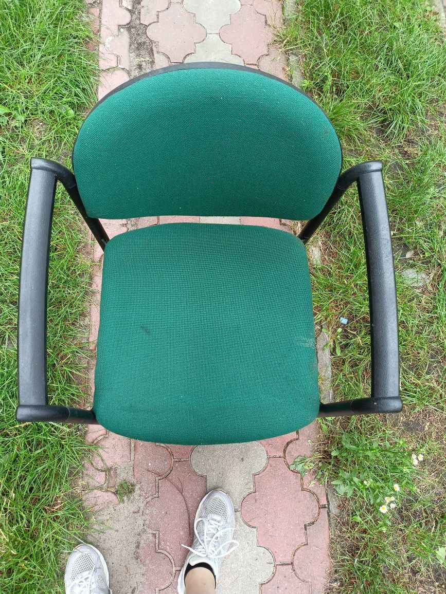 Krzesło zielone biurowe
