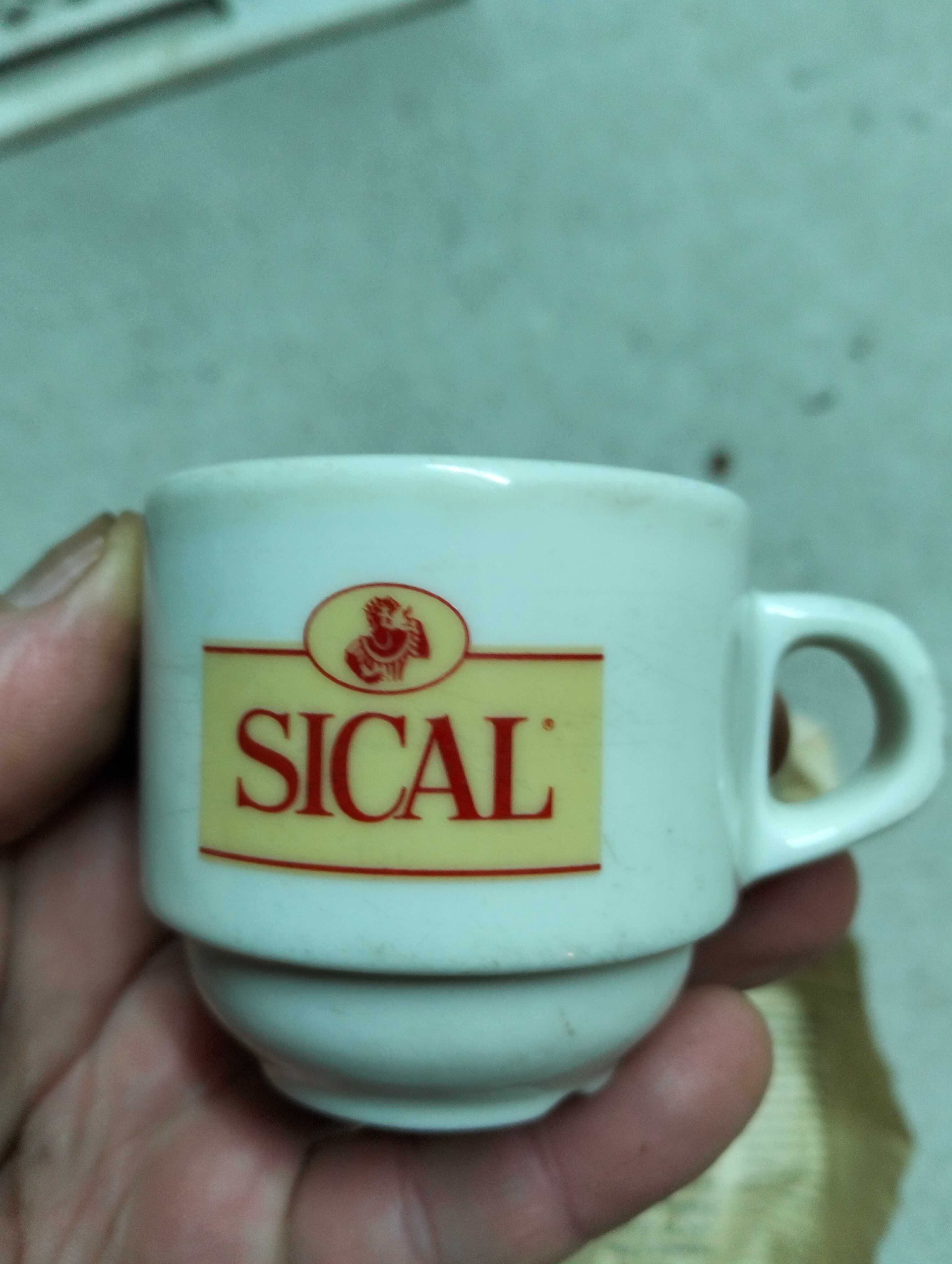 Chávenas de café