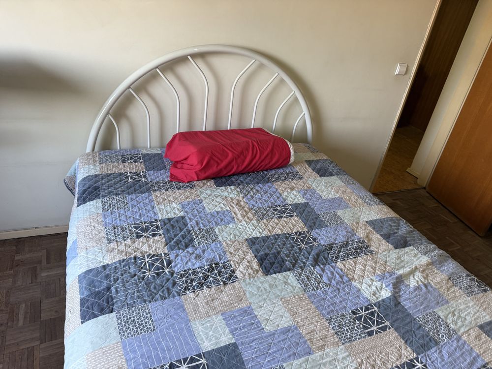 Cama de ferro de casal