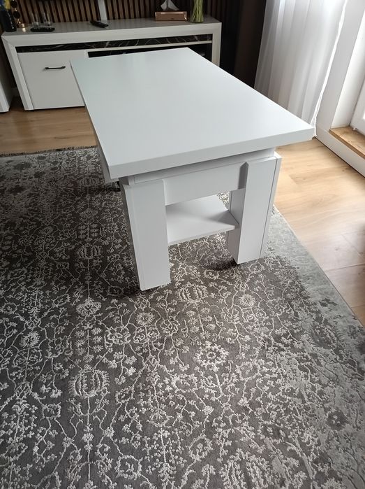 Ława rozkładana na kółkach