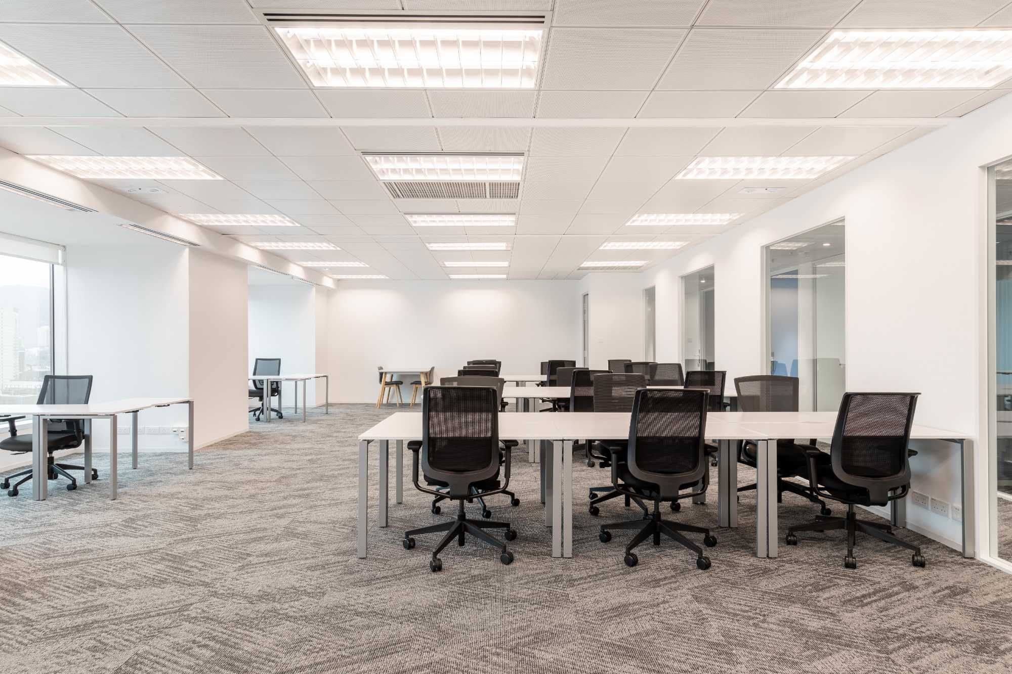 Wynajem biura w WROCŁAW:Prywatna 5-osobowa w Regus Diamentum