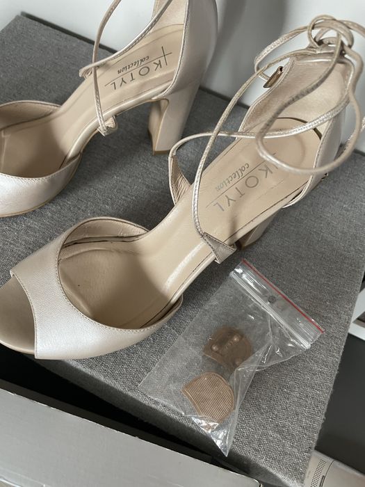 Buty slubne na slupku kotyl perlowe