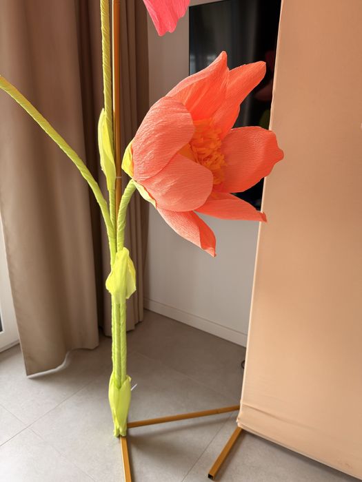 Ogromne kwiaty do dekoracji