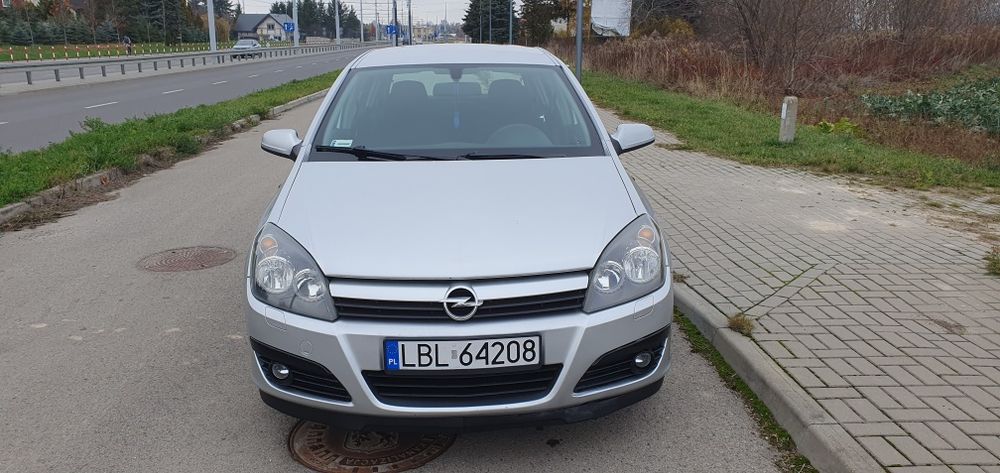 Opel Astra H 2005r. Diesel  1.7 CDTI. Doinwestowany Stan BDB.