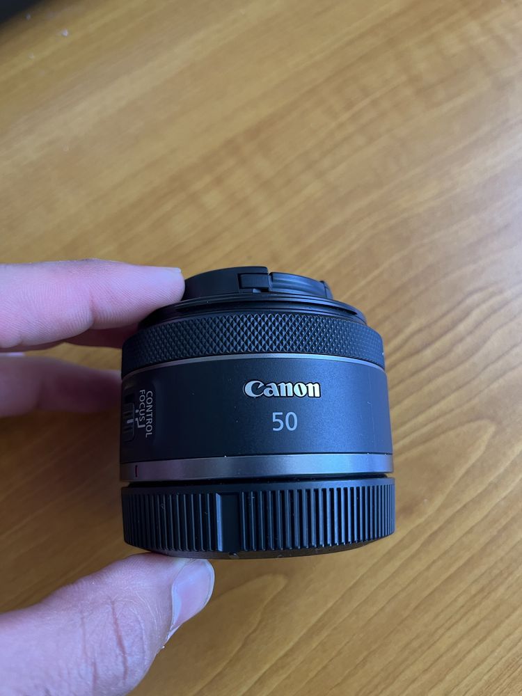 Canon RP + objetiva 50mm