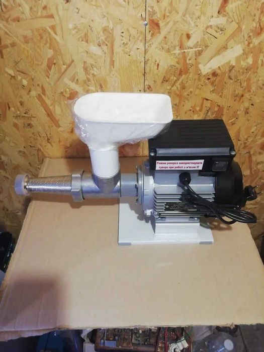 Соковыжималка шнековая ТШМ-2 для томатов, винограда.