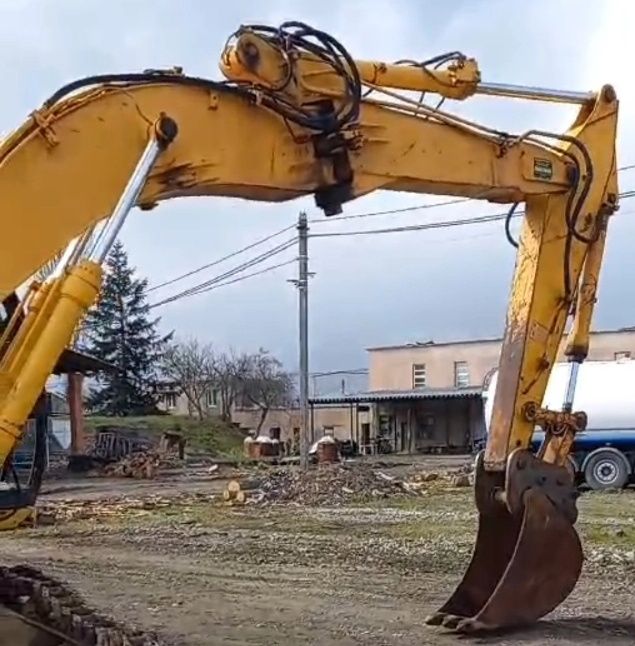 Гидроцилиндры экскаватор Jcb JS 210