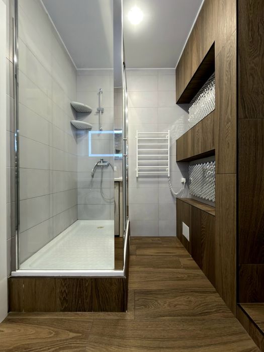 Глушкова 9в, генератор, Іподром, 7 пов, 2 спальні і велика вітальня