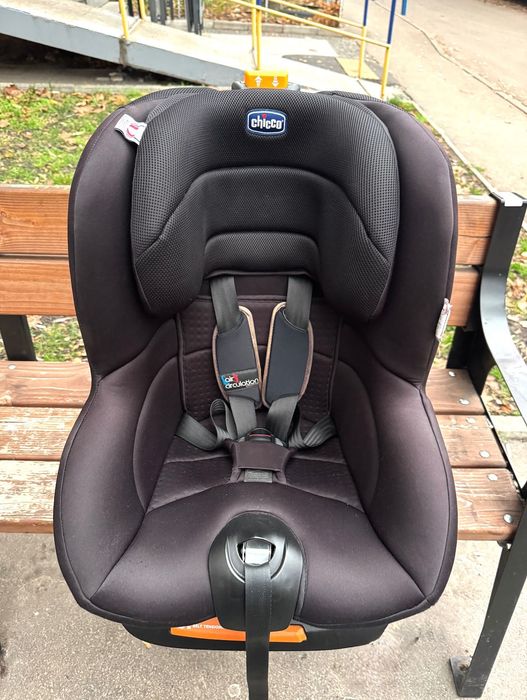 Автокрісло Chicco, група 1, 9-18 кг, 1-5 років