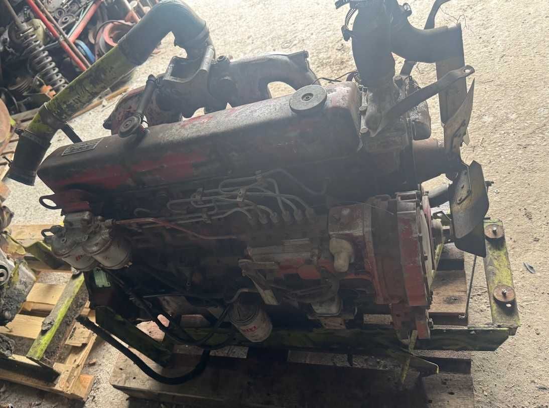 Silnik Ford 6-cylindry 2725E -120 KM kombajn Claas, New Holland 8050
