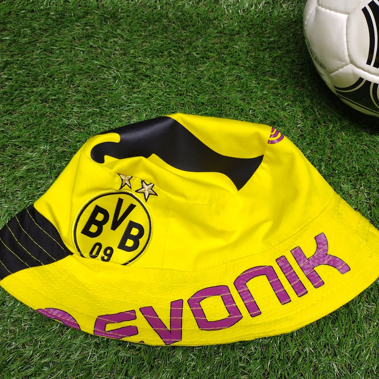 Czapka buckethats Borussia Dortmund