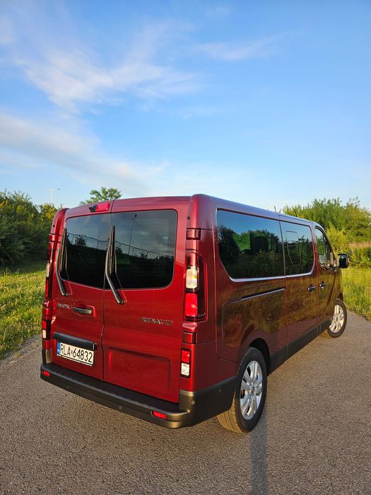Wynajem Bus 9-cio osobowy Nowy Czerwiec 2024 Renault Trafic LONG.