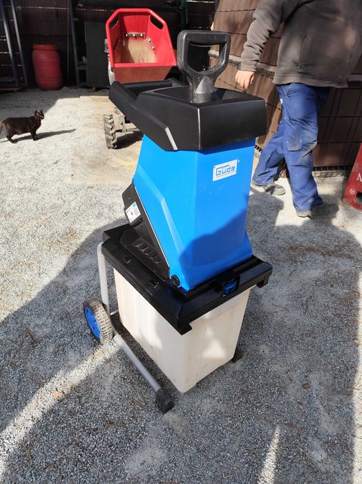 rębak rozdrabniacz do gałęzi nożowy