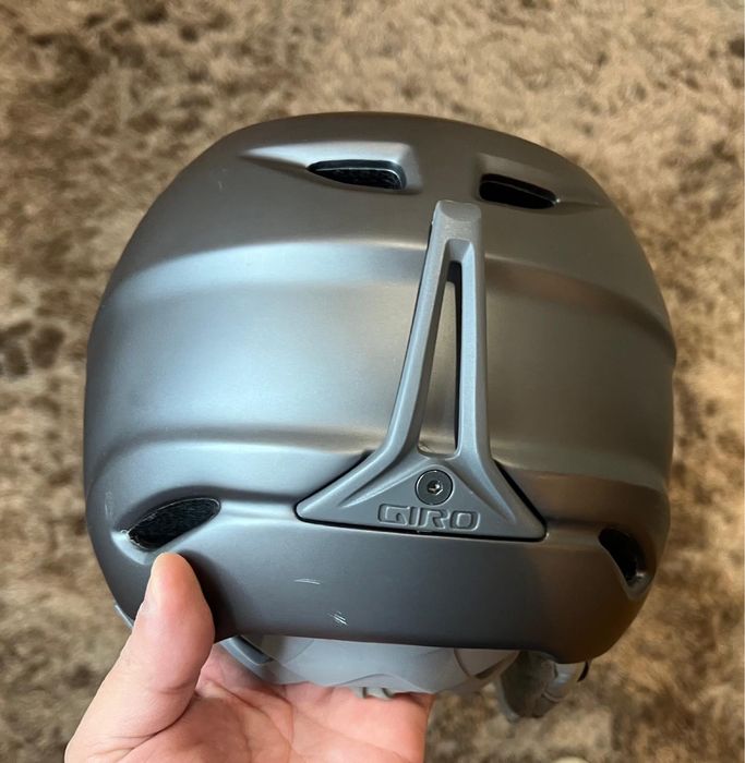 Capacete de esqui / snowboard marca Giro