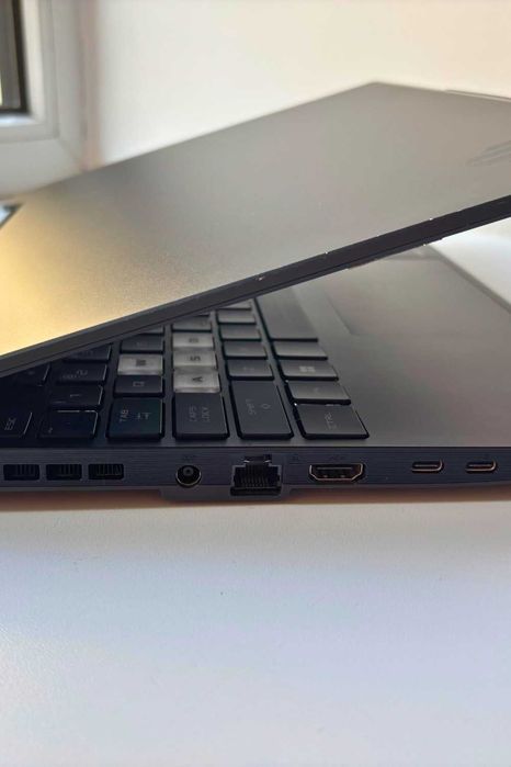 Ігровий ноутбук Asus TUF Dash F15 FX517Z / 24 Gb RAM/ 6 Gb GPU / 15.6"