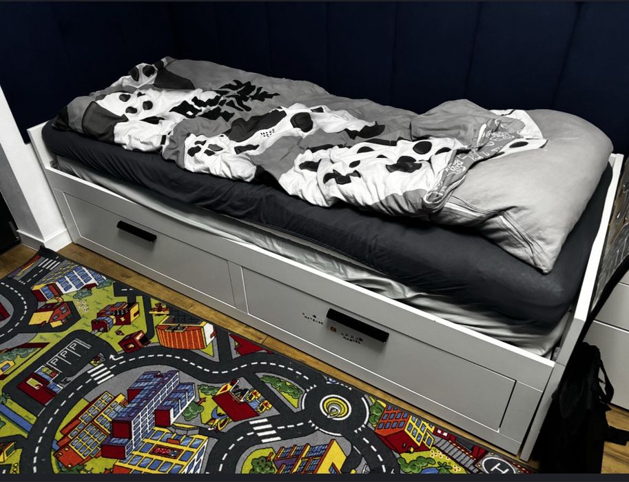 Szafy, regal, biurko, łóżko IKea