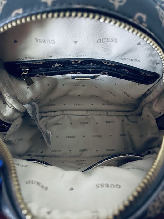 Mochila Guess Preta