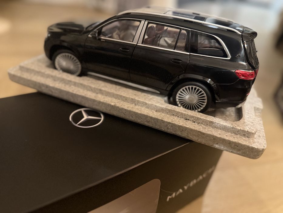 Model 1:18 Mercedes MAYBACH GLS 600 X167 Czarny