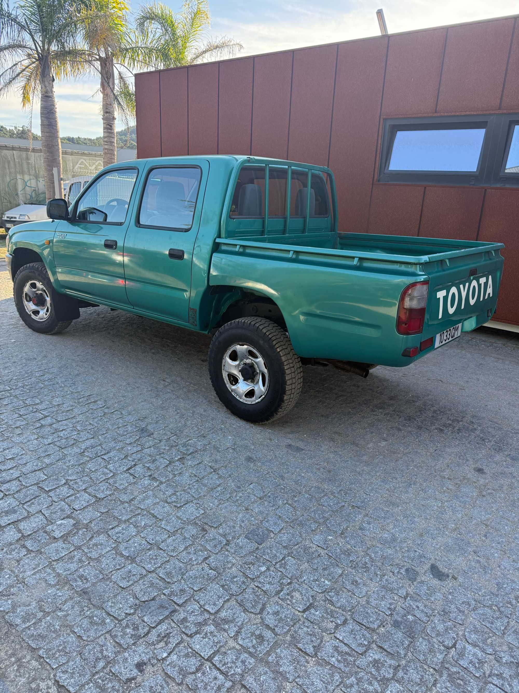 Toyota Hilux 4x4