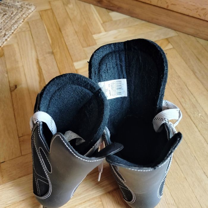 Łyżwky hokejki oxylane roz. 42/27 cm