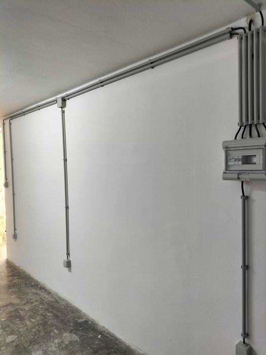 Faço todos os trabalhos de eletricista