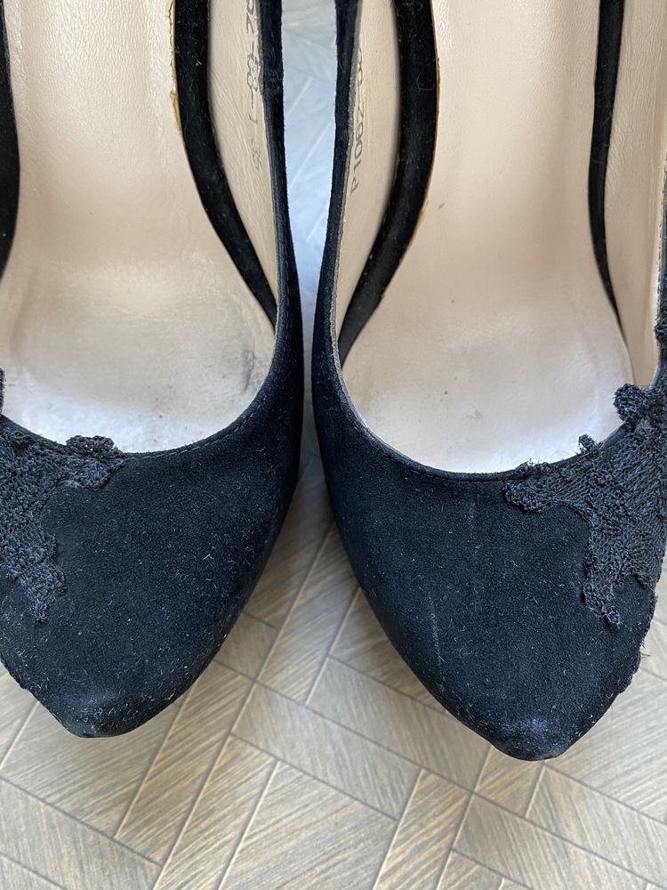 Черные замшевые туфли Mia May/Miraton 35 размер