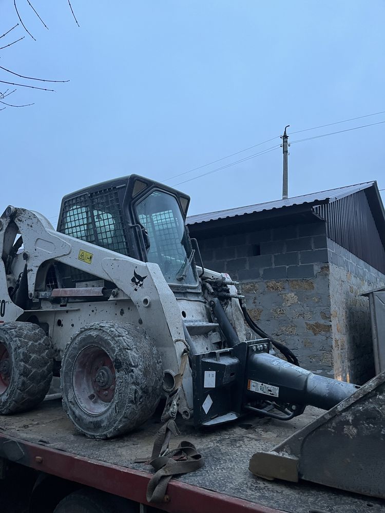 Послуги Bobcat,бобкат,бобкет,гідромолот,вилочний погрузчик,маніпулятор