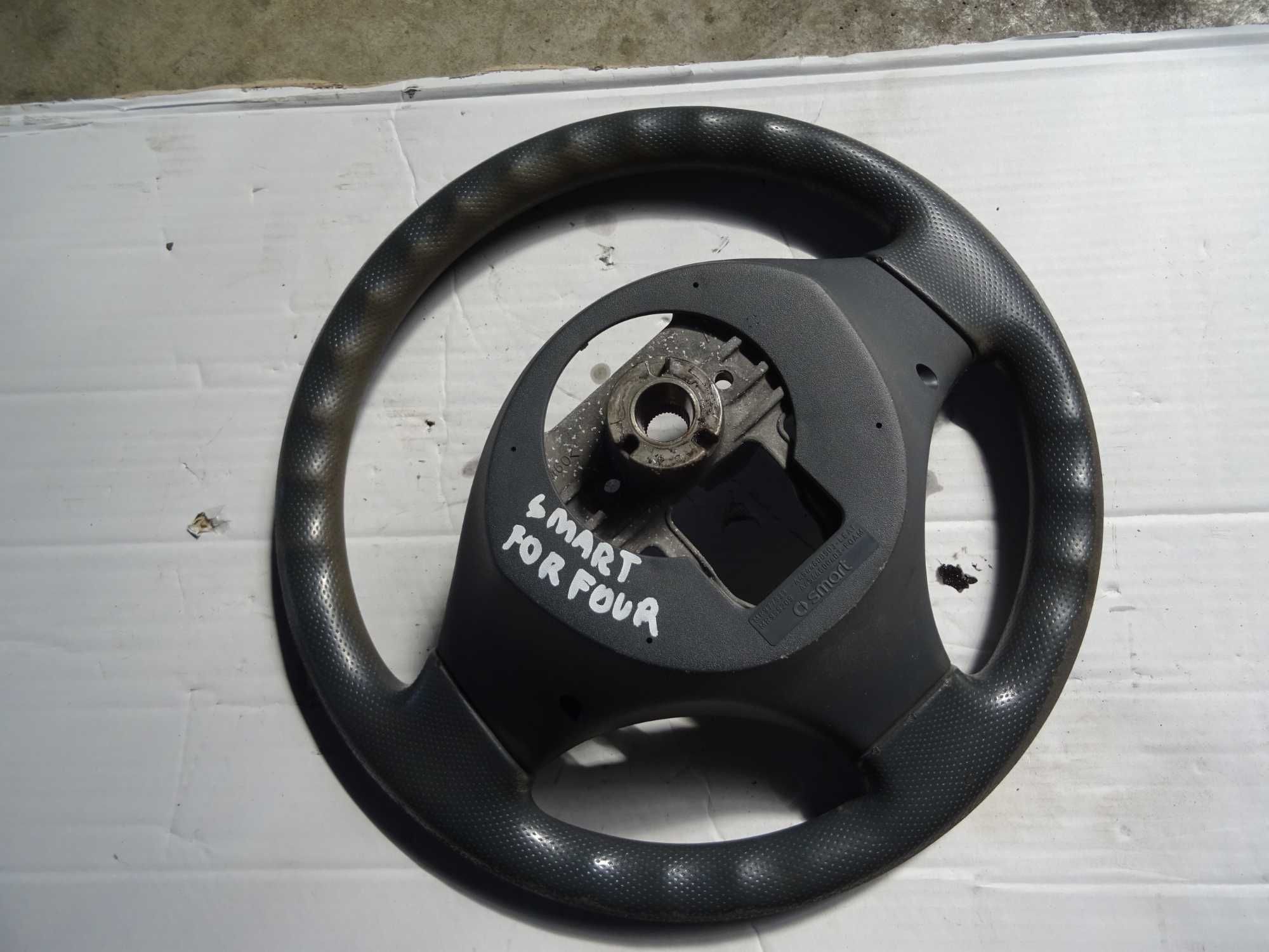 Kierownica Smart Forfour I 454