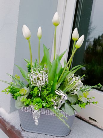 Gumowe tulipany, kompozycja wiosenna